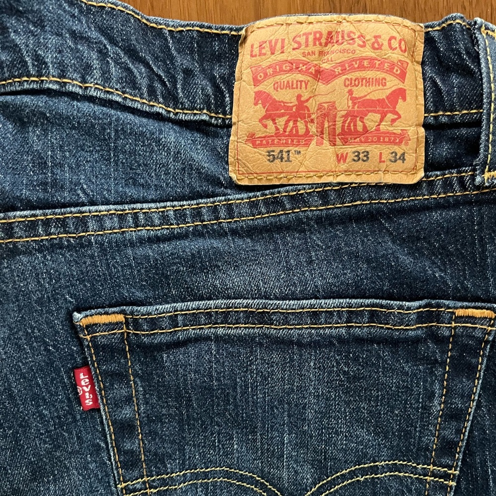 New Levi’s Jeans Men 541 W33 L34